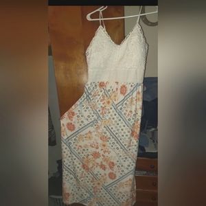 Very cute floaty plus size dress